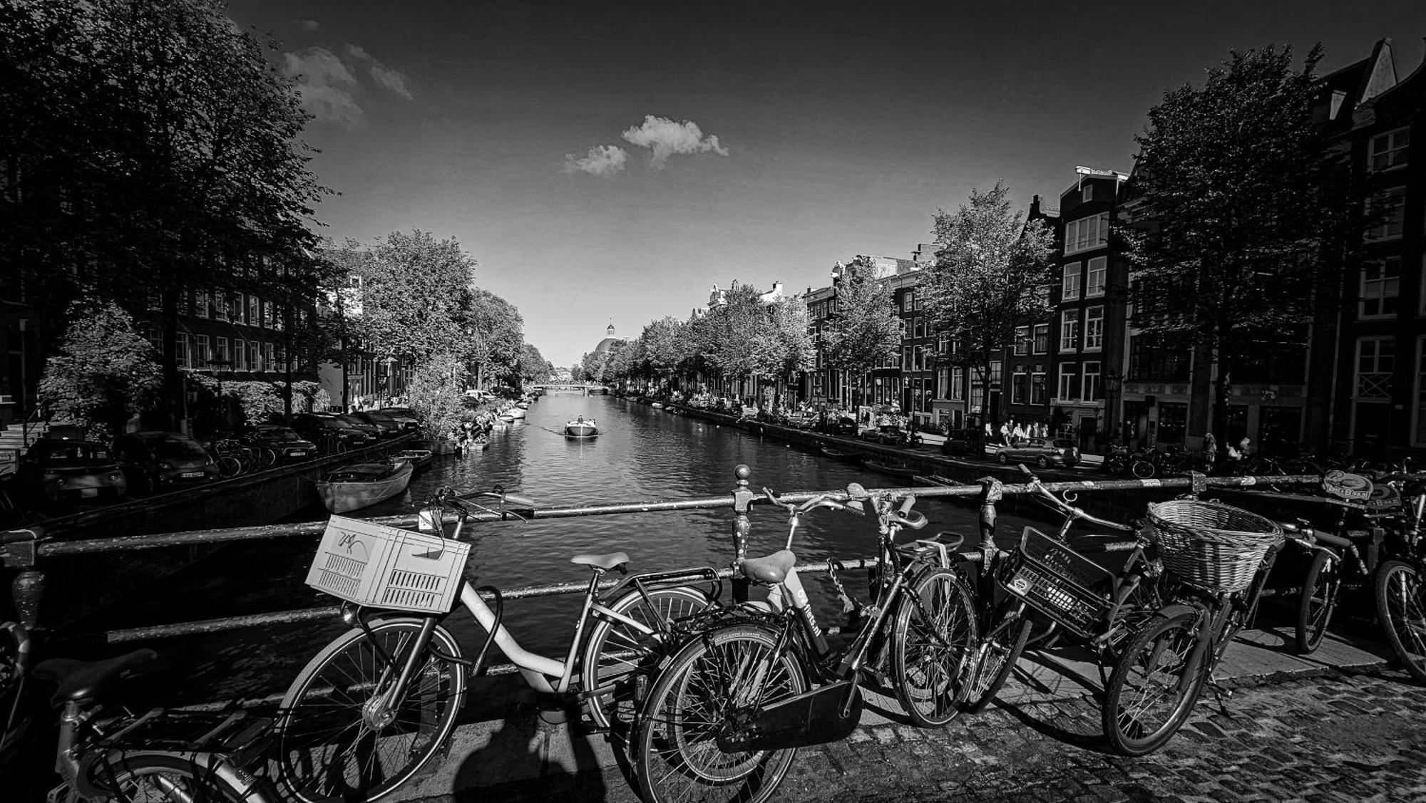 Two Bedroom Apartment In Historic Canalhouse From 1618 - City Centre Ámsterdam Exterior foto