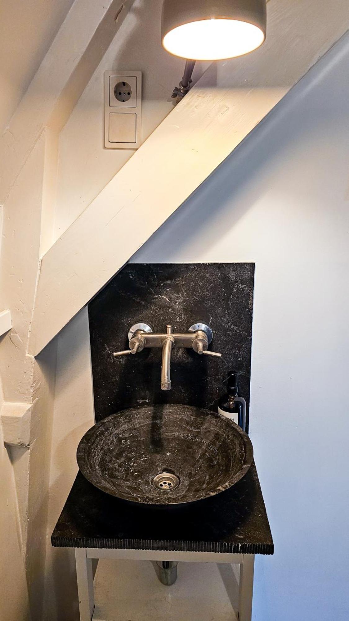 Two Bedroom Apartment In Historic Canalhouse From 1618 - City Centre Ámsterdam Exterior foto
